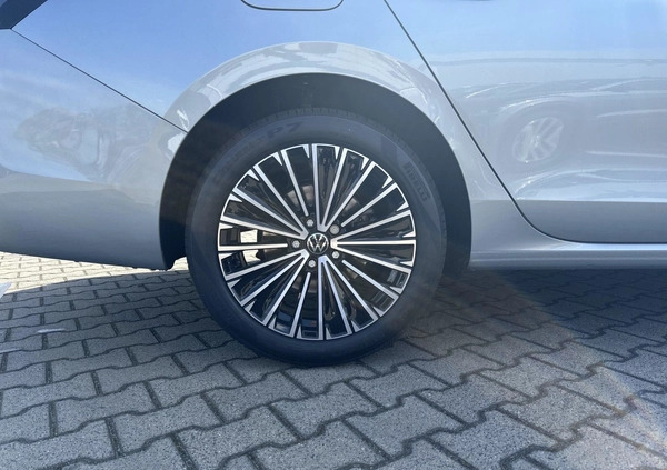 Volkswagen Passat cena 192000 przebieg: 1, rok produkcji 2024 z Świdnik małe 781